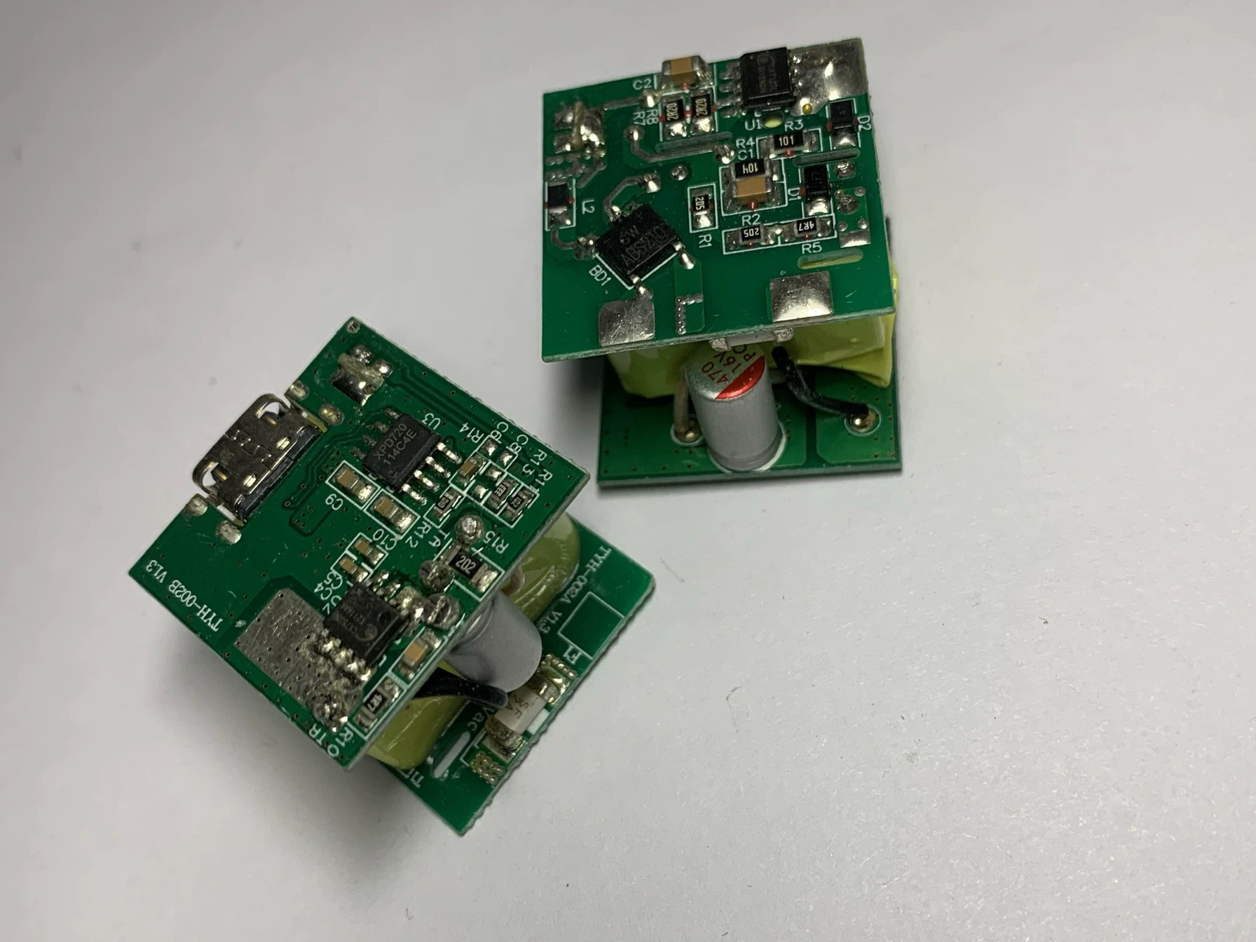 大品牌贝尔金18瓦充电器板C口充电