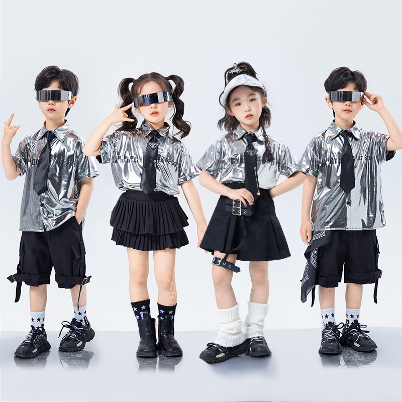 六一儿童未来科技感cos表演服幼儿园机器人舞蹈服银亮面演出班服