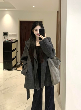 呢大衣女冬季小个子短款灰色呢子宽松连帽毛呢外套2025秋冬新款潮