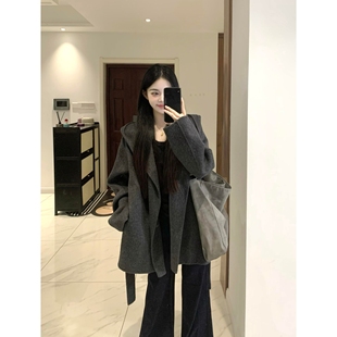 呢大衣女冬季小个子短款灰色呢子宽松连帽毛呢外套2025秋冬新款潮
