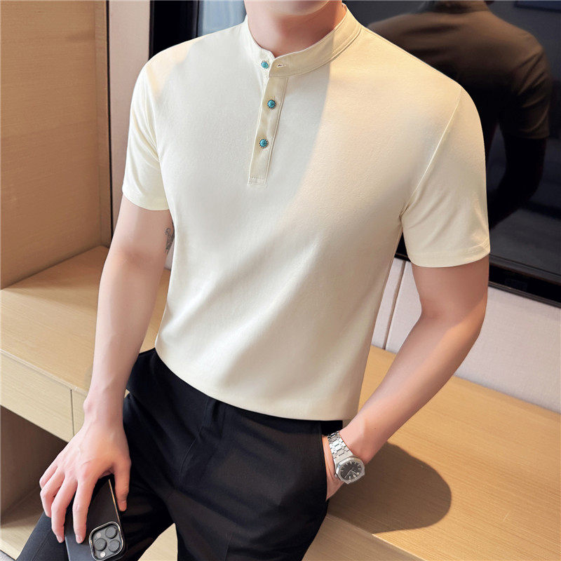 时尚绿松石扣子装饰设计感亨利领Polo衫男短袖T恤衫白色TF113-P47，男装Polo衫，电商A213