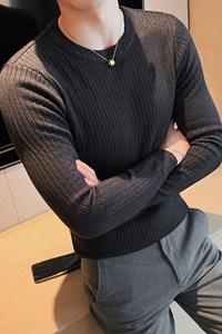 已补到大货 暗条纹圆领毛衣男士套头毛衣修身针织衫深灰M1550-P53图片