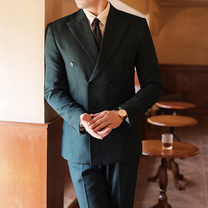 戗驳领双排扣男士休闲西服套装帅气西装两件套卡其色LJT8801-P200图片