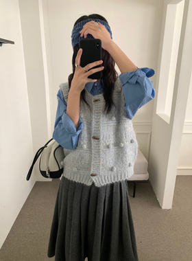 2026新款年早春叠穿背心韩系时髦慵懒立体球球宽松百搭针织马甲