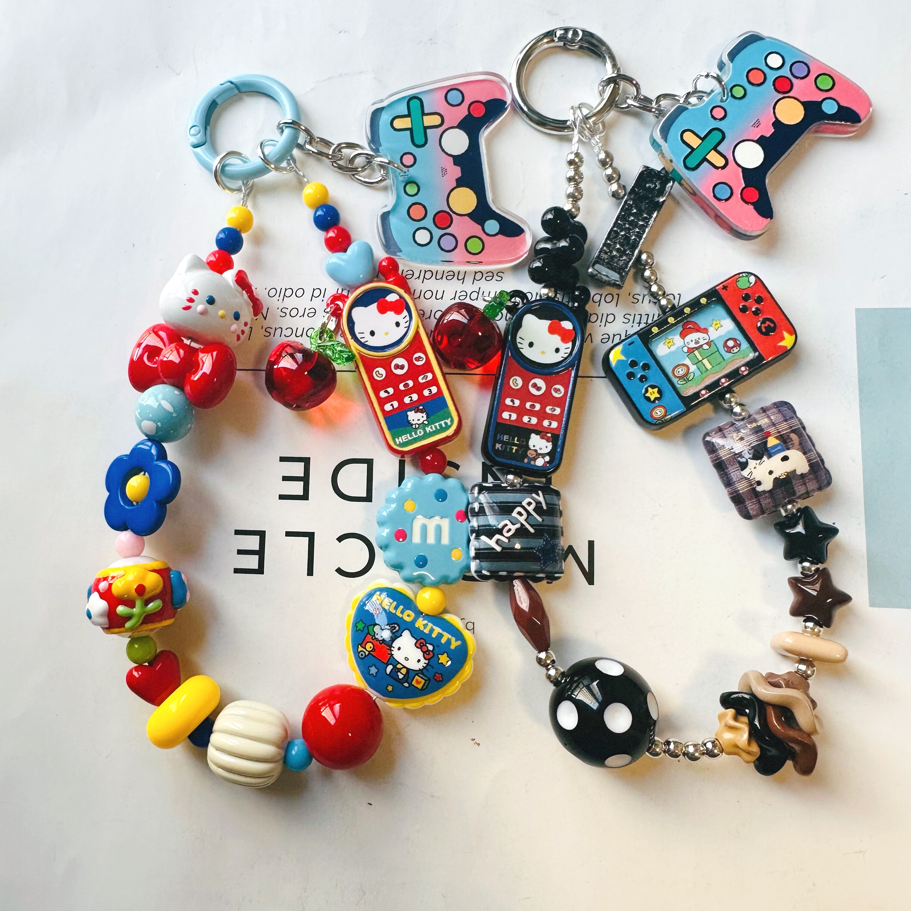 原创设计可爱卡通手机链钥匙扣挂件手机KT礼物多巴胺彩色黑色