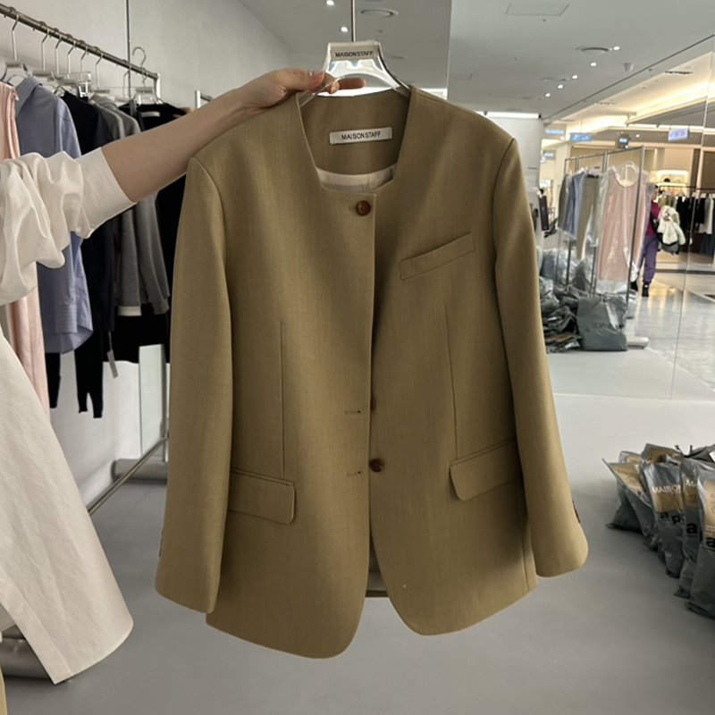 设计感小西装外套女2025春季新款韩版宽松休闲时尚方领网红西服潮