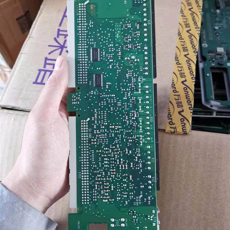 SEW变频器MDX61B 主板控制板 8243182.19.18/0816 910 1.55/1询价