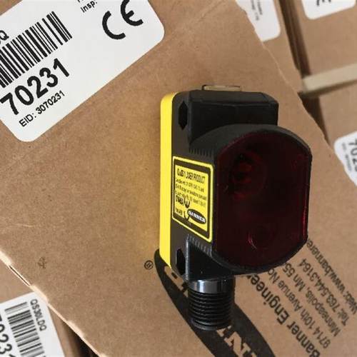 美国BANNER邦纳 QS30LDQ 激光传感器,长距离激光色标传感器询价