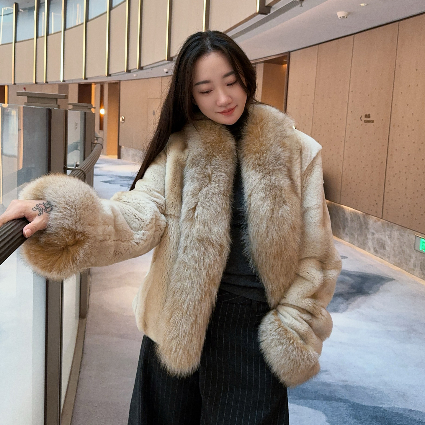 双色定染狐狸毛獭兔毛皮草外套