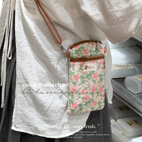 棉布轻便小巧斜挎手机包多口袋