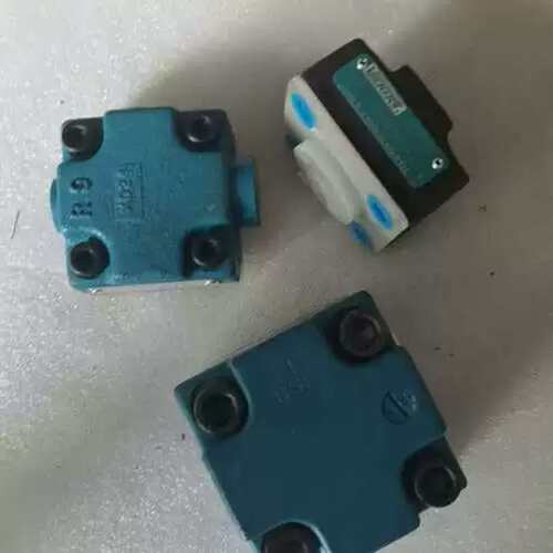 议价液压阀盖板三个，CVCS-16-B29-10还在，CV