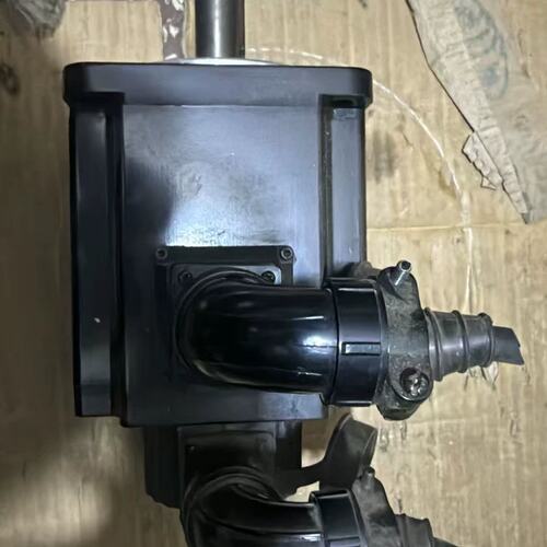议价伺服驱动电130DNMA2-01D5BKAM还有一台，成