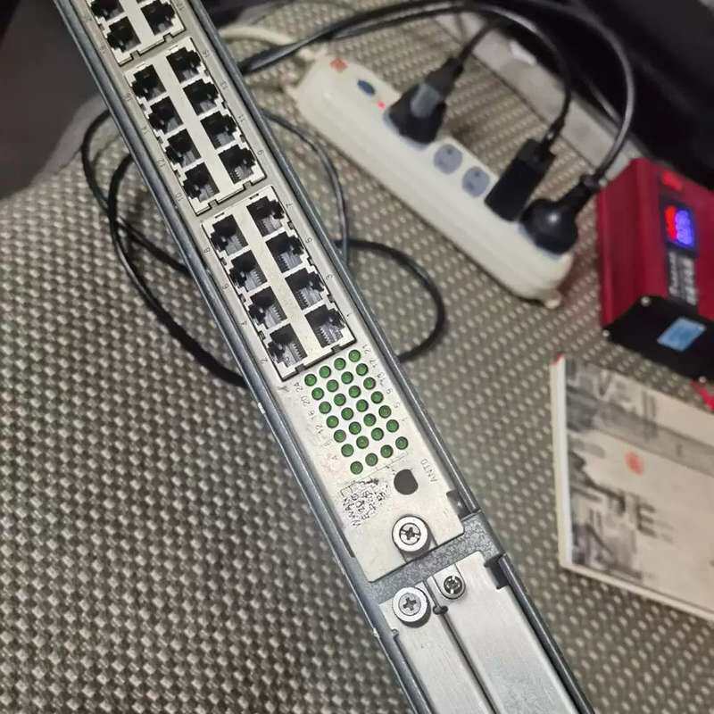 议价博达通信 BDCOM BSR2800-24E 路由器，24个