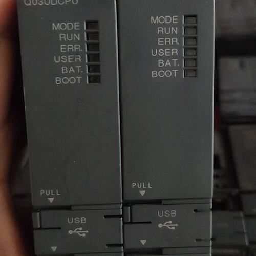 议价拍前：Plc cpu Q03UDCPU RS-232【产品】