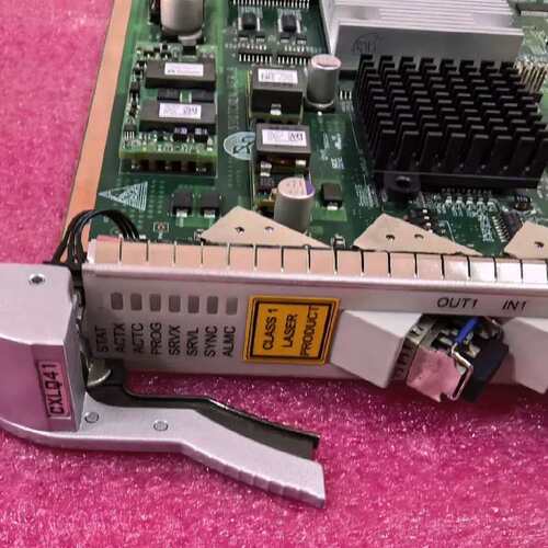议价SSQ5CXLLQ115主控交叉光接口合一板，型号SN:21