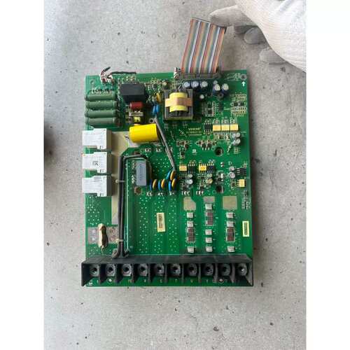 议价AC70M18A41-B1.1 AC70变频器驱动板15