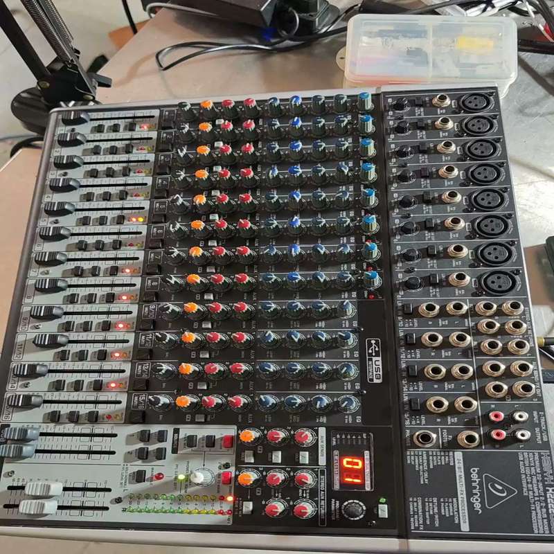 议价BEHRINR/百灵达X2222USB专业带声卡效果混