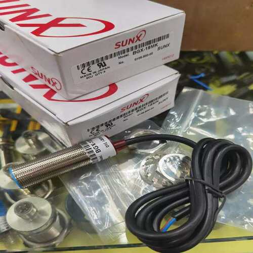 议价接进开关感测器BGX-18MK E3S-DS30B4