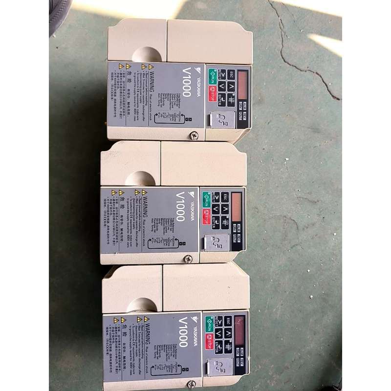 议价V1000变频器1.5KW成色可以,功能包好