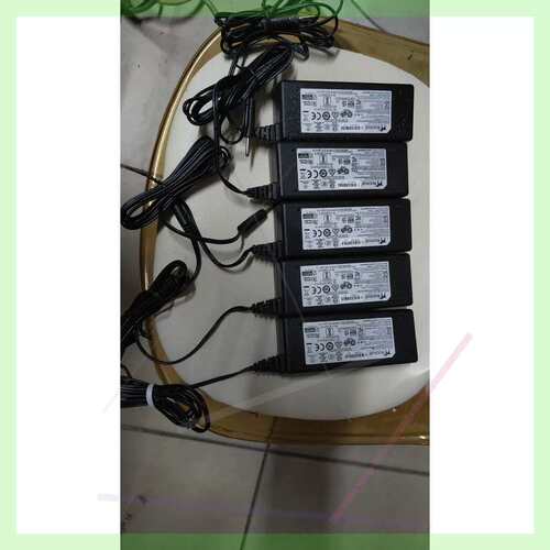议价优科 h550 电源，48v1.04a.9.5成新