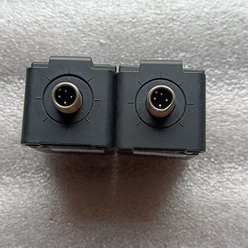 议价无 2包装 BES04 BESQ40KFU-PAC15A-S104G-W01拍摄