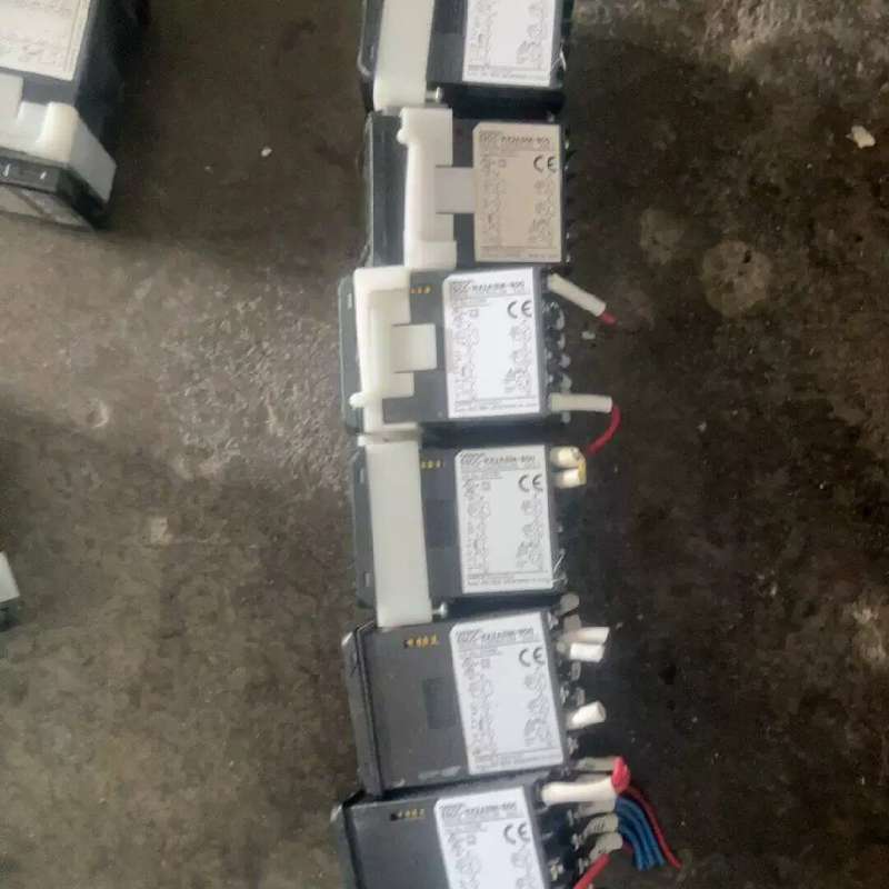 议价【处理】温控器E5CC-RX2ASM-800 共6