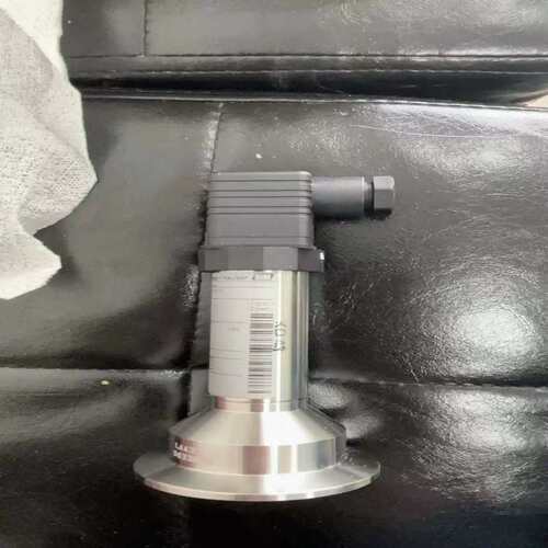 议价变送器PMP135-A1H01A1R，没包装。