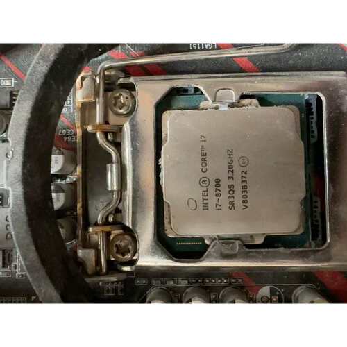 议价Inteli7 8700 CPU