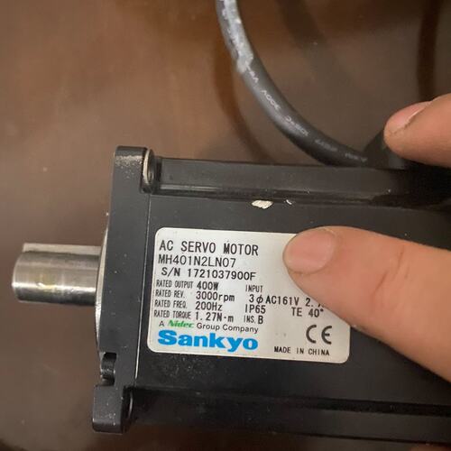 议价伺服电机，型号MH401N2LN07，实物图片，功能正常