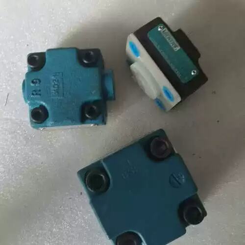 议价液压阀盖板三个，CVCS-16-B29-10还在，CV