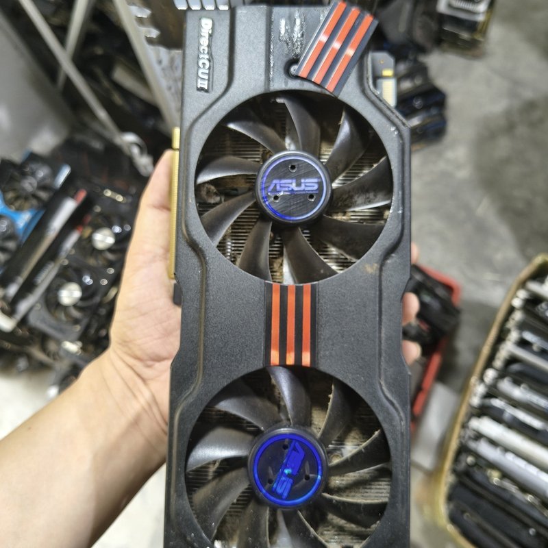 议价华硕GTX570显卡,1.28G显存,显卡,功能完好,无维修