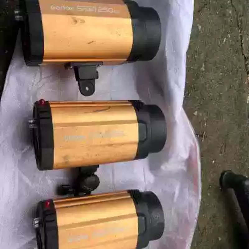 议价神牛 250SDI 三个,其中一个,另外两个正常,没