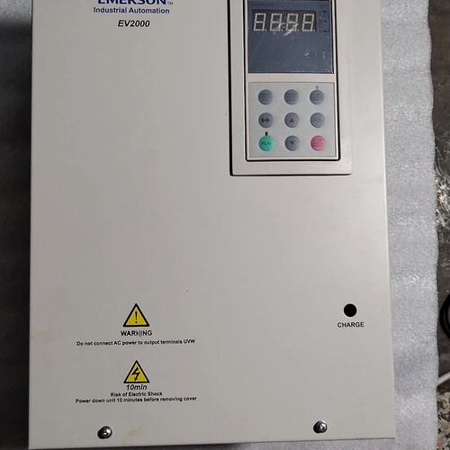 议价变频器 EV2000一4T0220G1/0300P