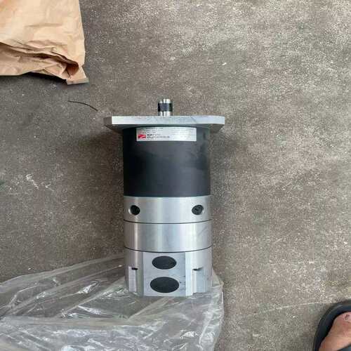议价交流电机型号MTS30M4-38B未使用，实物实