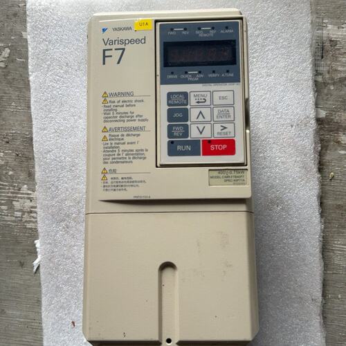 议价变频器，型号CIMR-F7B40P7，0.75KW，38