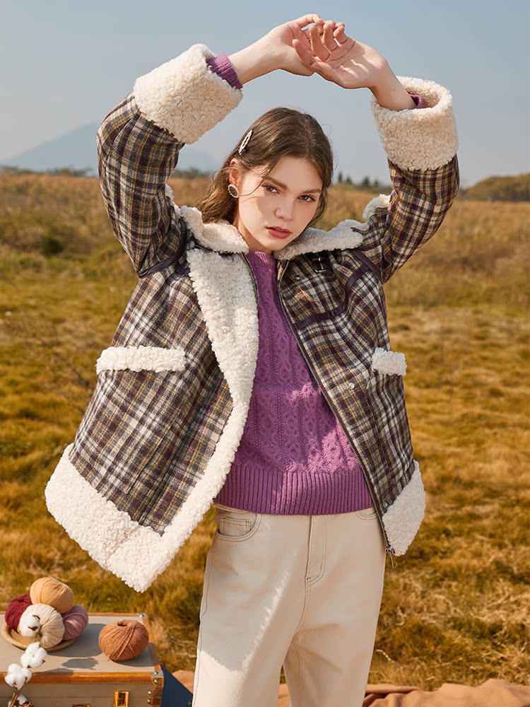Xiangying plaid jacket women's 2021 winter new lamb wool style Korean style loose white duck down jacket trendy