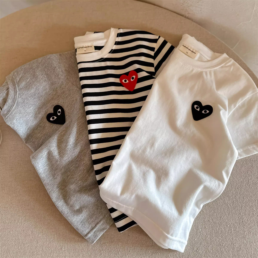 儿童短袖2025夏男女童日系潮牌爱心时髦打底宝宝条纹小童洋气T恤