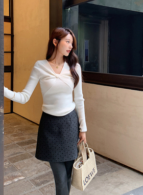 bigyu 超好看修身小上衣女新款气质长袖打底设计感V领打结针织衫