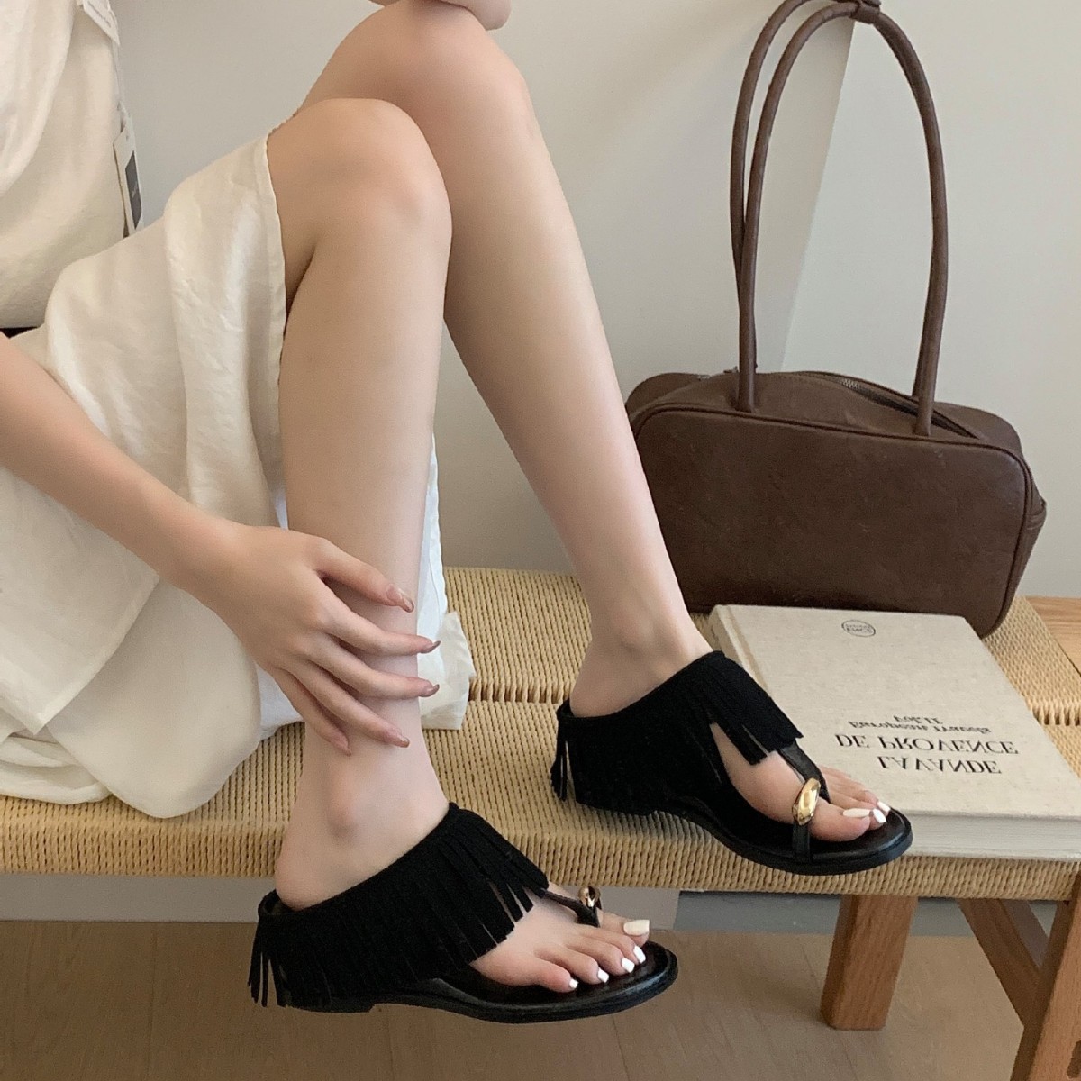 流苏套趾凉拖鞋女2026夏中跟夹脚凉拖外穿百搭内增高坡跟凉鞋厂家