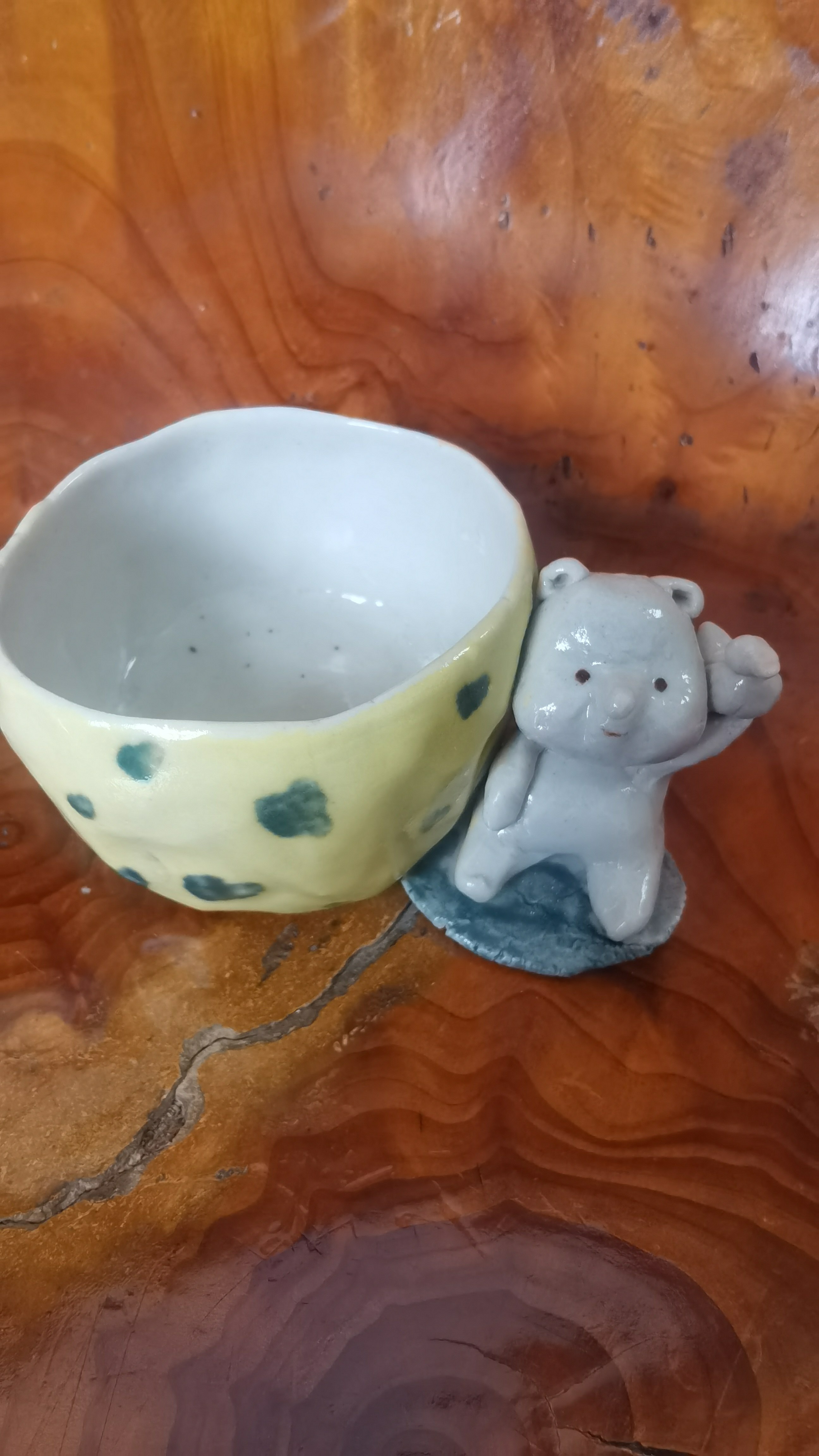 手捏陶艺作品小熊杯杯