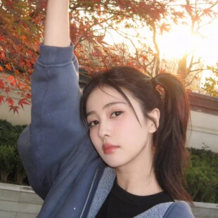 白鹿官方正品内娱明星亲笔签名照片保真可擦可验证