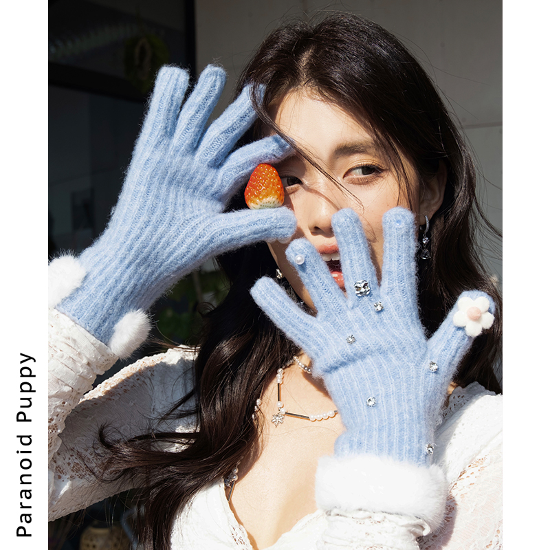 毛茸茸诶～！原创少女花朵华丽钻钻羊毛手套女冬季保暖ins风手套