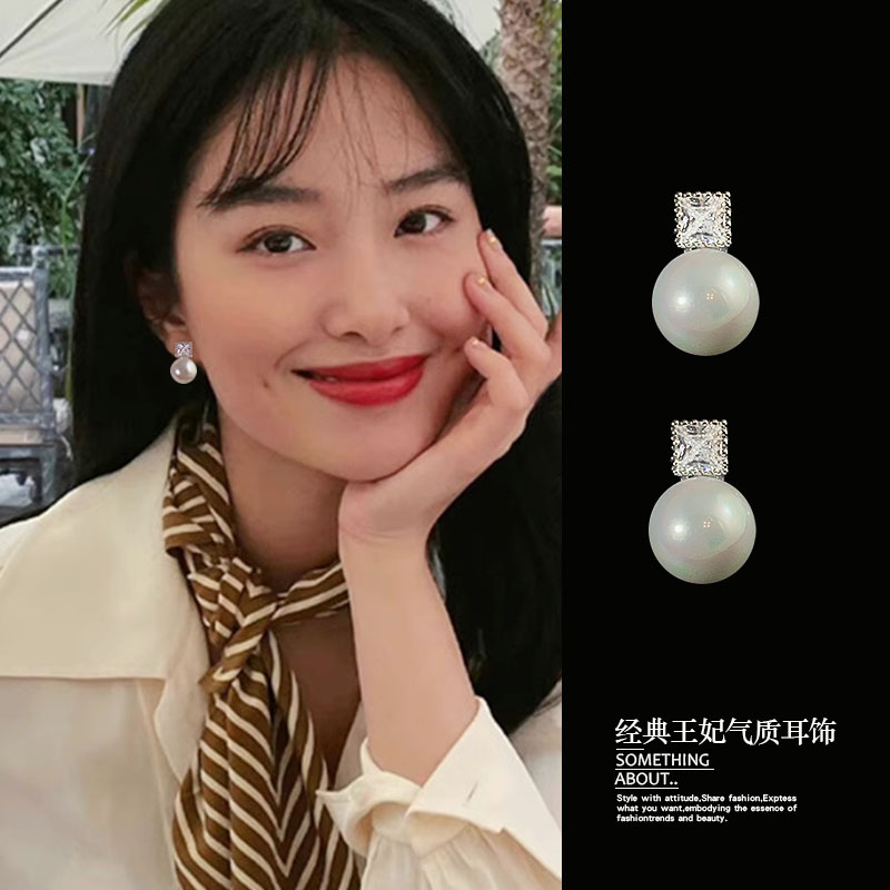 经典款珍珠耳夹无耳洞女新款高级感小众轻奢蚊香盘莫桑钻耳饰气质