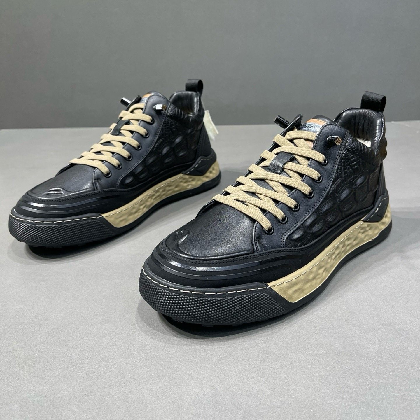 海丽男鞋冬季厚底免系带休闲鞋鳄鱼纹压花羊毛一体保暖牛皮高帮鞋