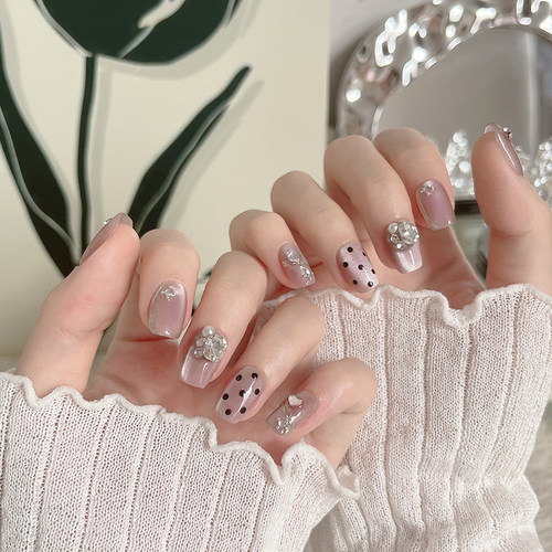 Lilynail波波小姐手工穿戴甲短款2024新款美甲贴片高级感指甲贴片