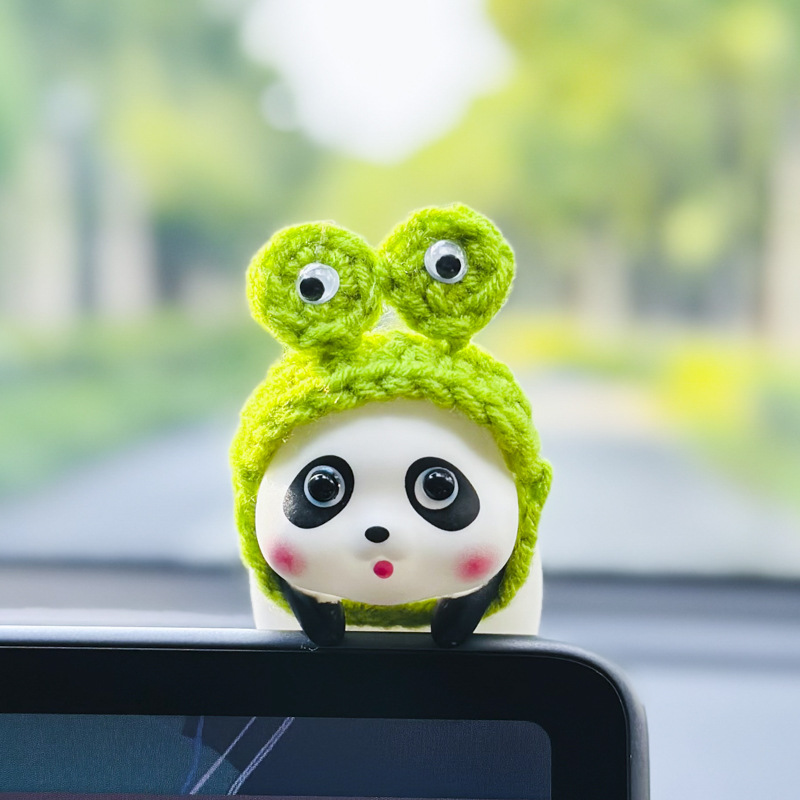 可爱熊猫女生中控台屏幕小摆件