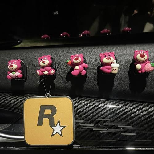 草莓熊车载挂钩前排副驾驶汽车车上挂勾电动四轮车内饰装饰品粘钩