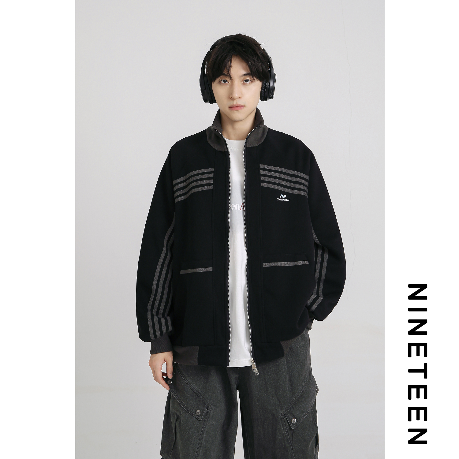 青少年学生潮牌立领刺绣夹克