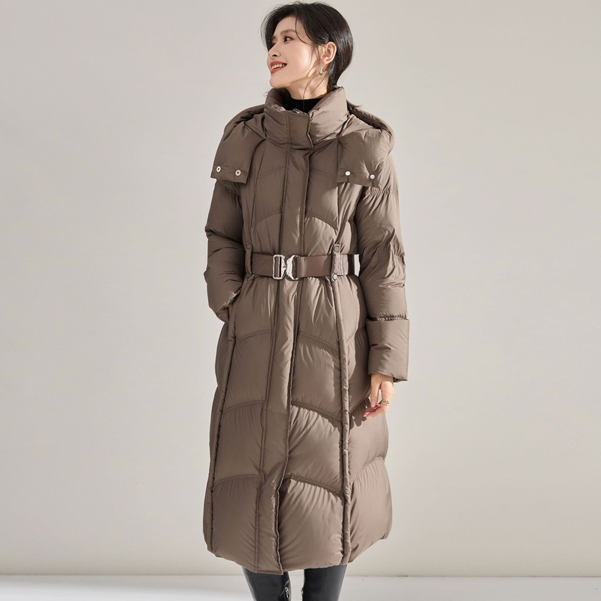 2025冬季新款高克重羽绒服