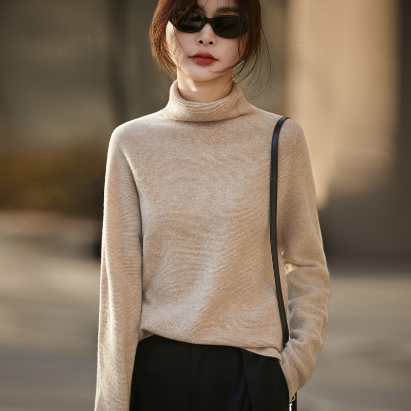 一线成衣堆堆领套衫纯绵羊毛